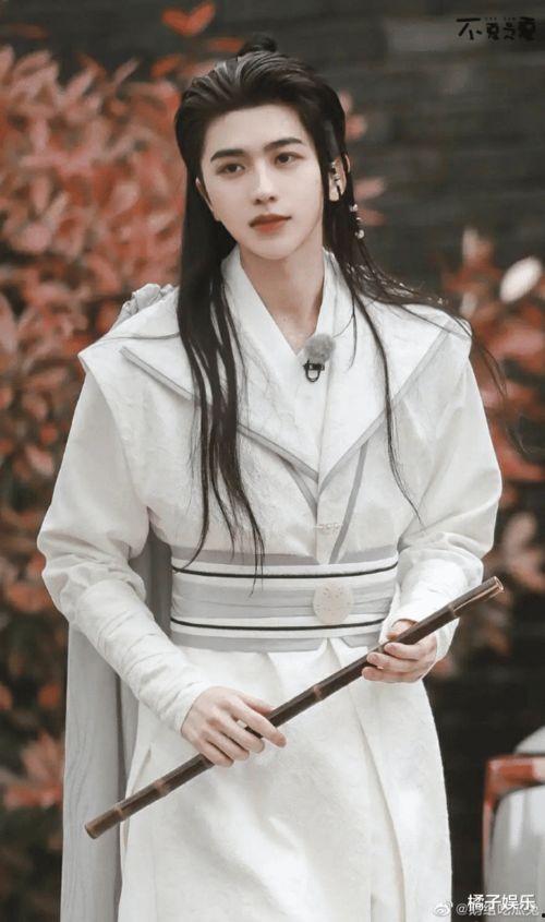 娱乐吃瓜君丁程鑫,娱乐吃瓜界的风云人物