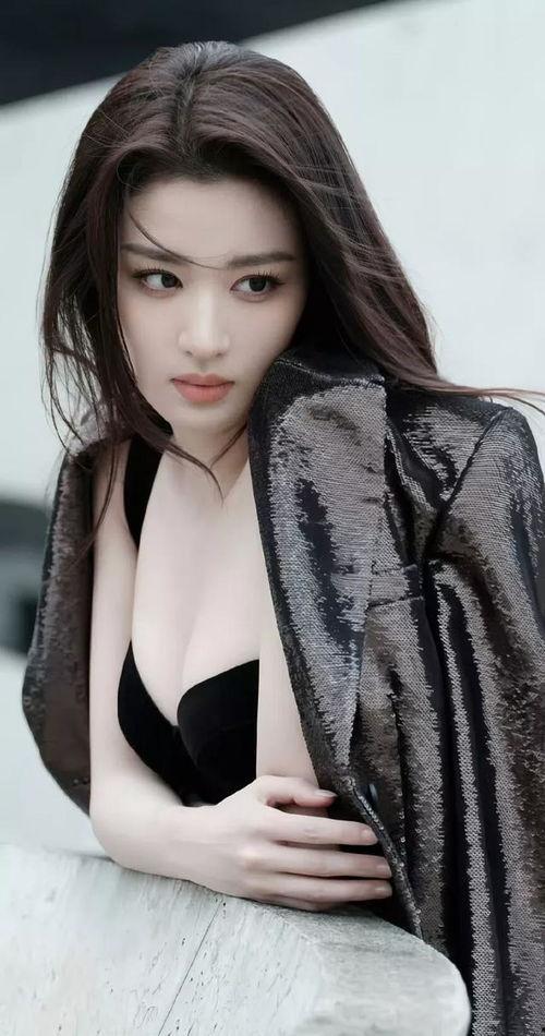 国产亚洲三级,揭秘激情燃烧的岁月